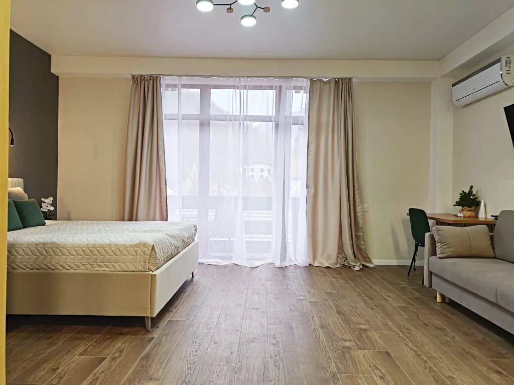 Большая дизайнерская студия с потрясающей панорамой на горы