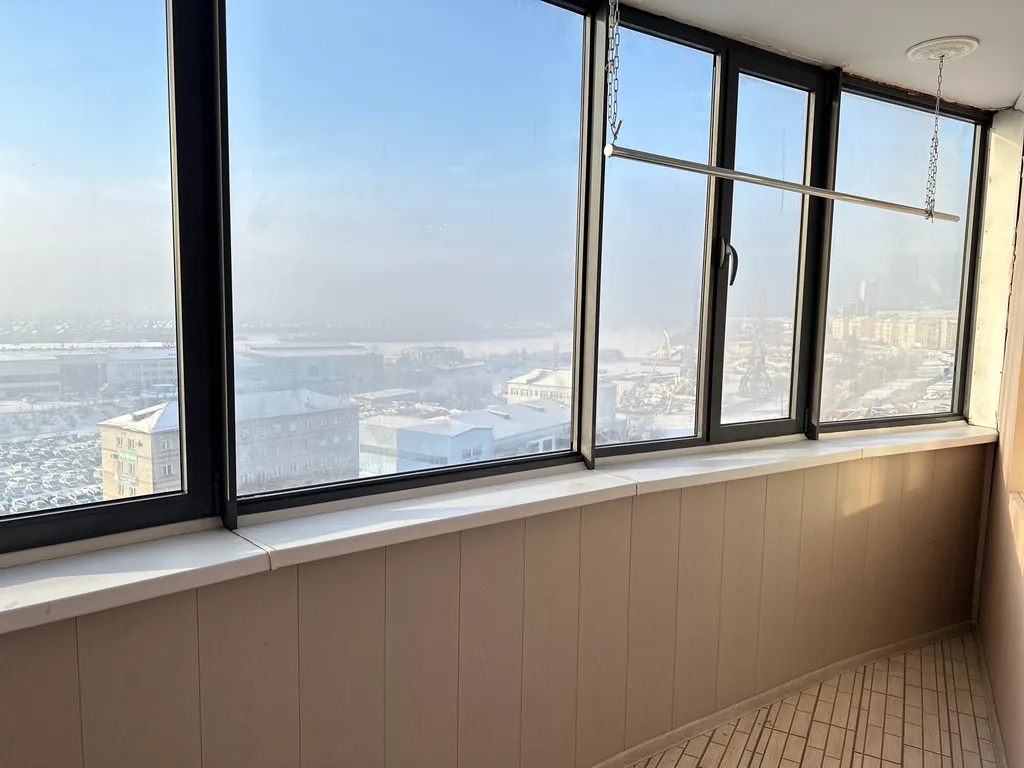 Дизайнерская студия с кондиционером в ЖК Крепость, центр города