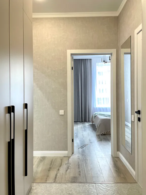 Красивая квартира в центре правого берега возле Набережной