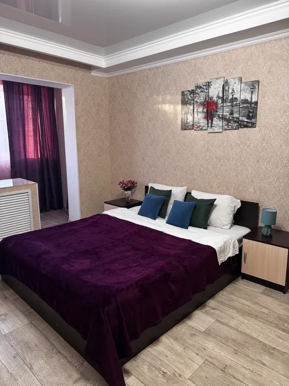 Уютная, светлая квартира в центре — аренда посуточно в Иноземцево