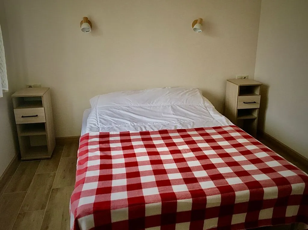 Уютный дом с видом на озеро с камином. Собственный закрытый пляж