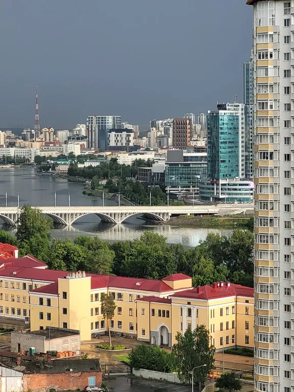 Квартира Квартира Евродвушка с великолепным видом на Макаровский мост — Екатеринбург