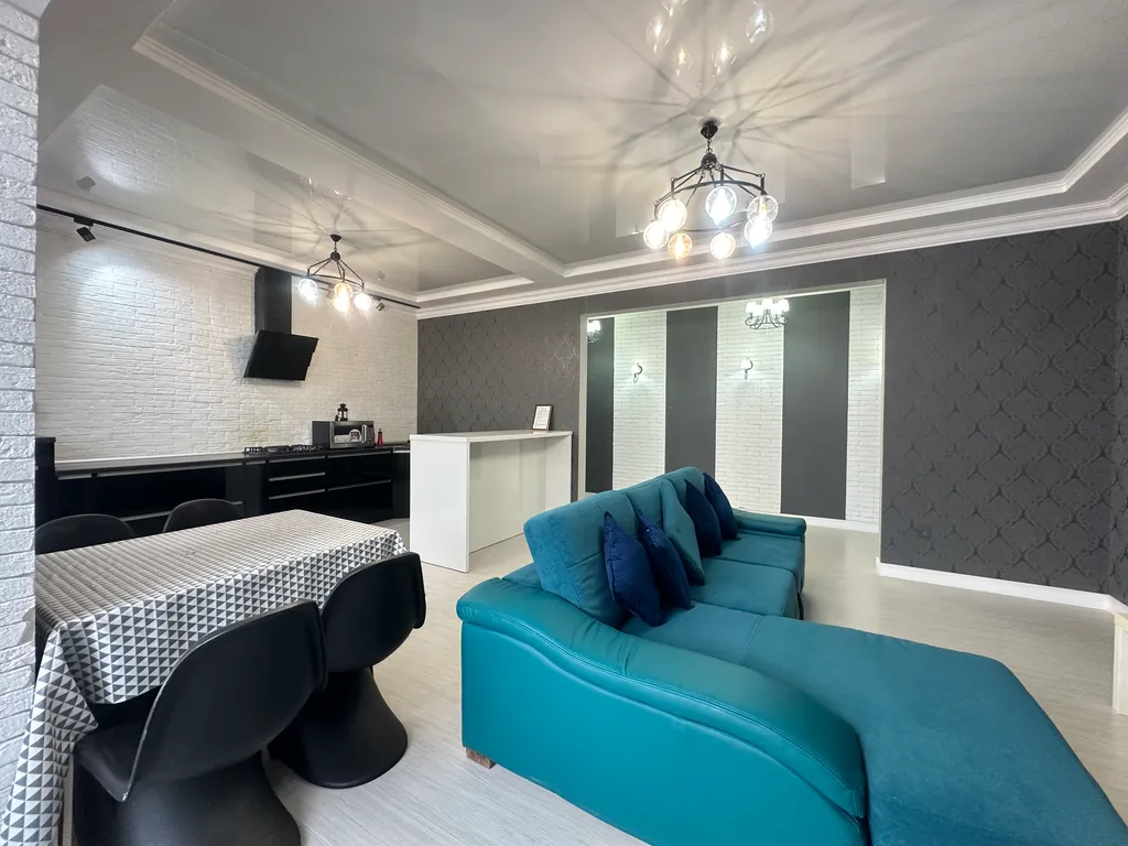 Уютная и комфортная 2-комнатная квартира у теннисного центра