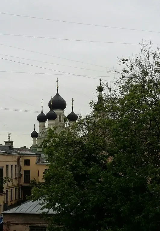 Квартира Квартира Студия 36 квадратных метров в Центре со старинным камином и видом на собор — Санкт-Петербург