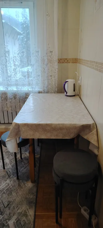 Двухкомнатная квартира с видом на горы и балконом