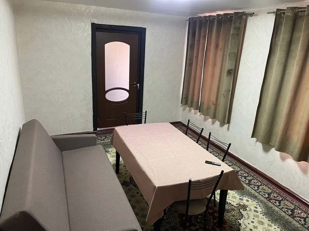 Уютная квартира в спальном районе с видом на море