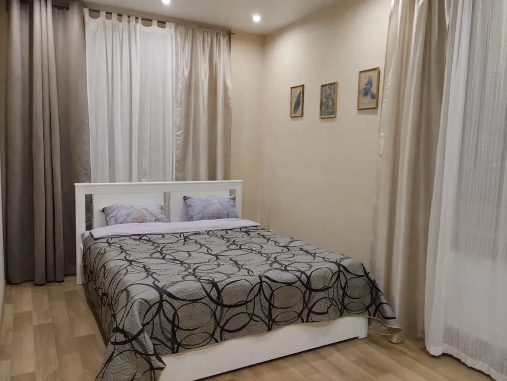 Просторная квартира 2 комнатная центр Омска