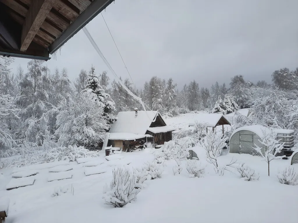 Уютный двухэтажный домик в 25 километрах от Великого Новгорода