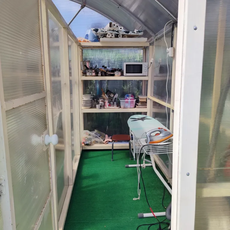 Уютный коттедж с бассейном с морской водой