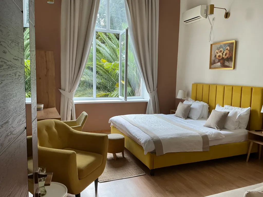 5-комнатная Квартира