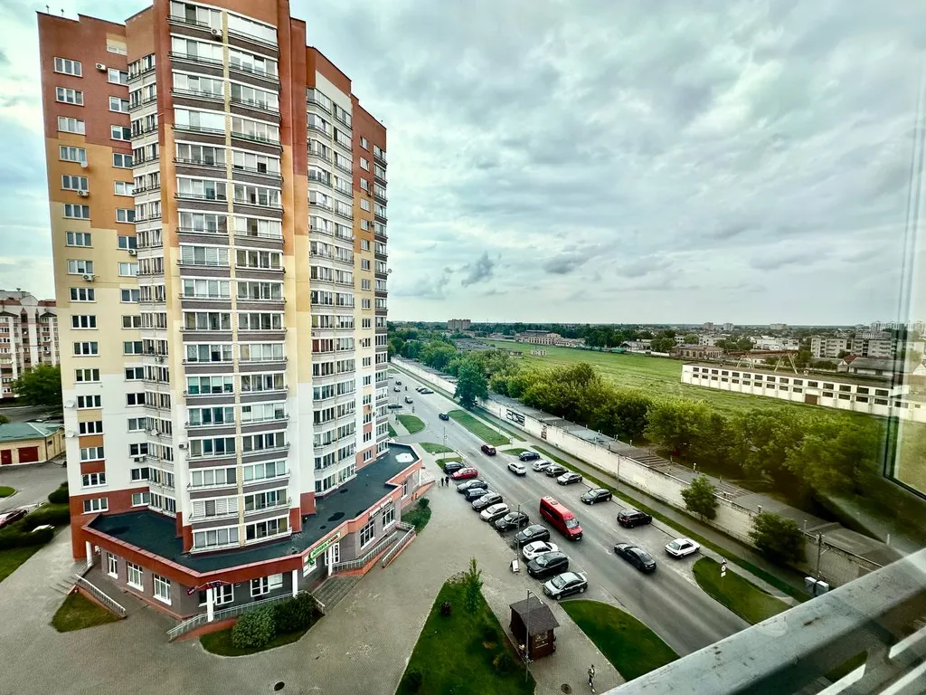 Однокомнатная квартира- студия в центре города