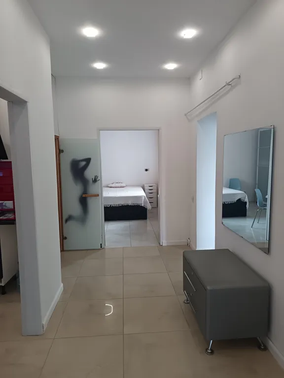 Часть жилого дома с отдельным собственным двориком