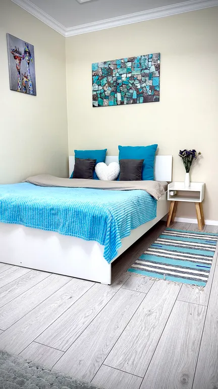 Новая квартира с дизайнерским ремонтом и видом на горы — аренда посуточно в Алматы