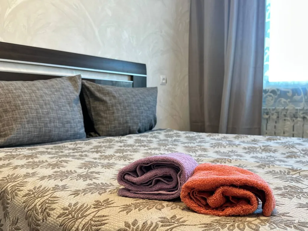 Комфортная двухкомнатная квартира в центре Магадана