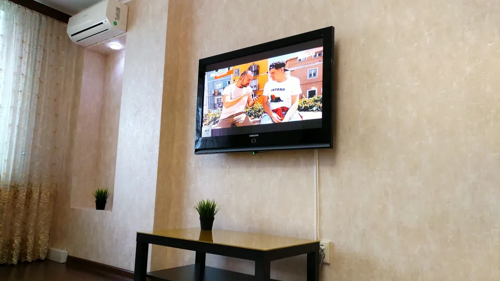 Квартира с балконом и видом на горы