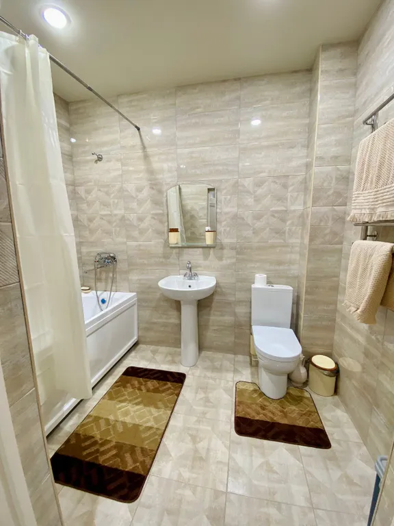 Новая двухкомнатная уютная квартира