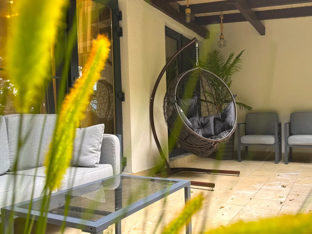 Апартаменты Хьюго, уединенная терраса в лесу