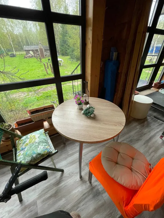 Атмосферный уютный экокоттедж из кедра с прудом