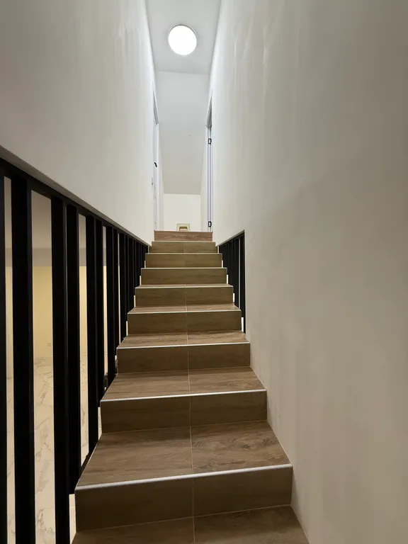 Коттедж Домик с тремя спальнями — Новороссийск