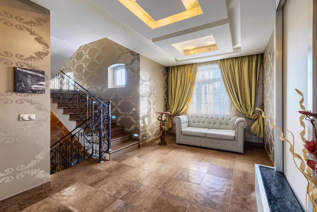 Элитный коттедж с бассейном