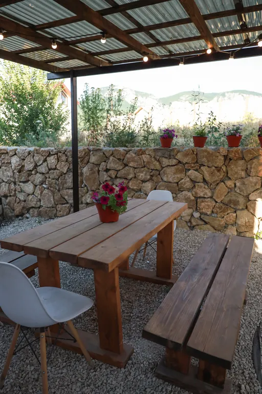 Уютный дом с видом на горы