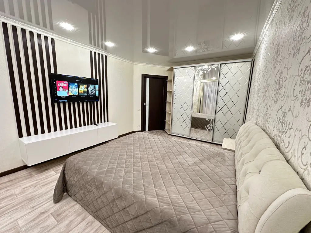 Двухкомнатная квартира в центре с красивым видом на город — аренда посуточно в Саранск