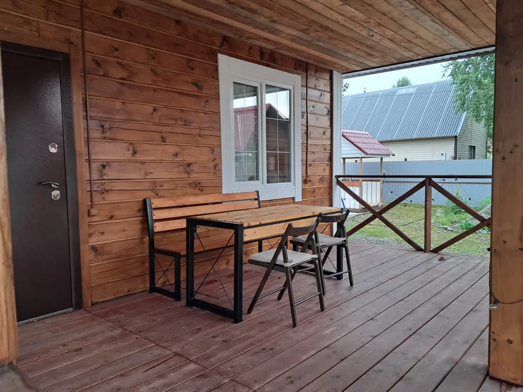 Кедровый дом со всеми удобствами большой террасой, баней