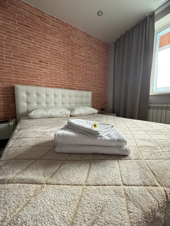 Красивая квартира с панорамным видом на Волгу