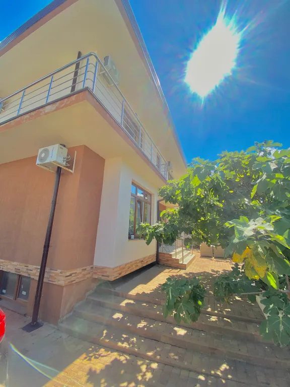 Коттедж у моря