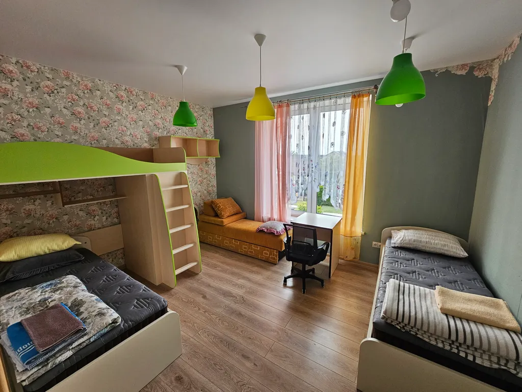 Целый этаж в частном доме в тихом районе