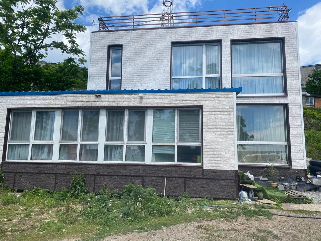 Дом в красивом районе