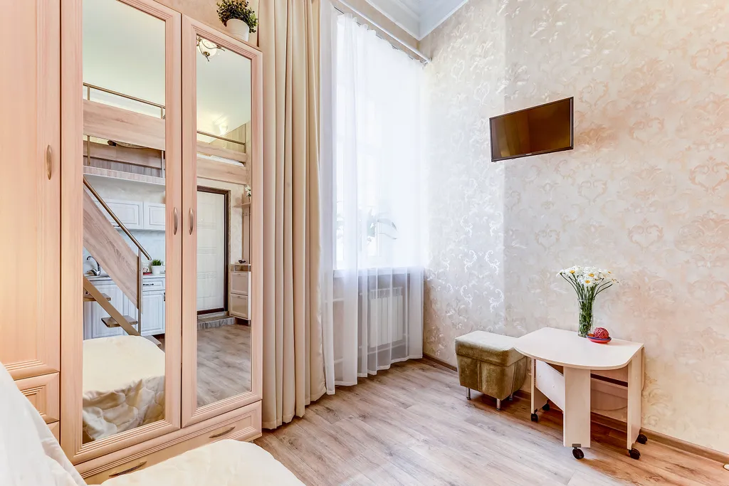 Квартира Квартира Двухуровневая студия в историческом элитном центре у Невского — Санкт-Петербург