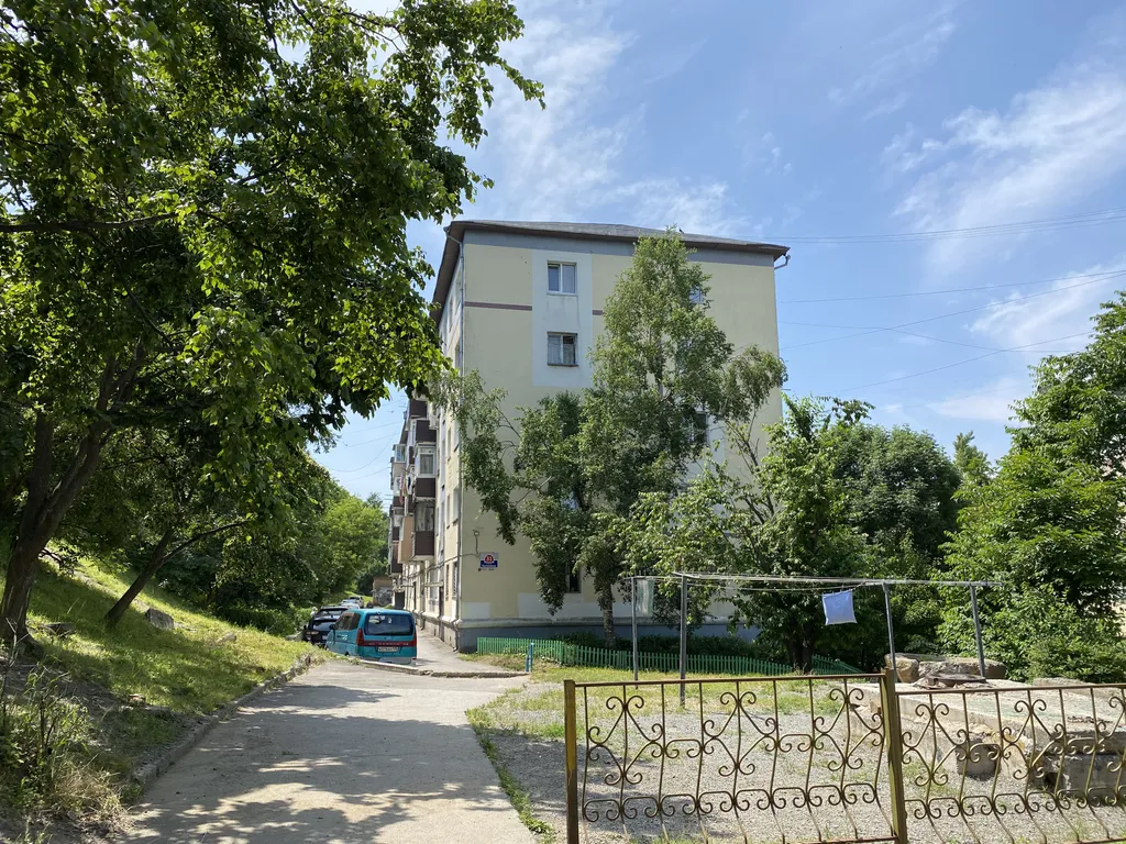 Квартира Трехкомнатная квартира рядом с ТЦ Калина Молл — Владивосток