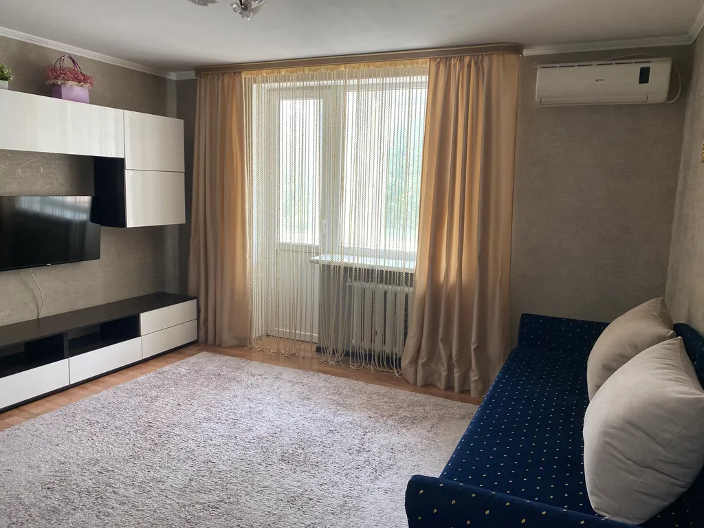 Уютная квартира с видом на лечебное озеро.