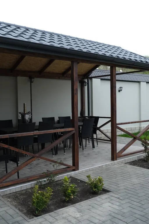 Современный дом у моря