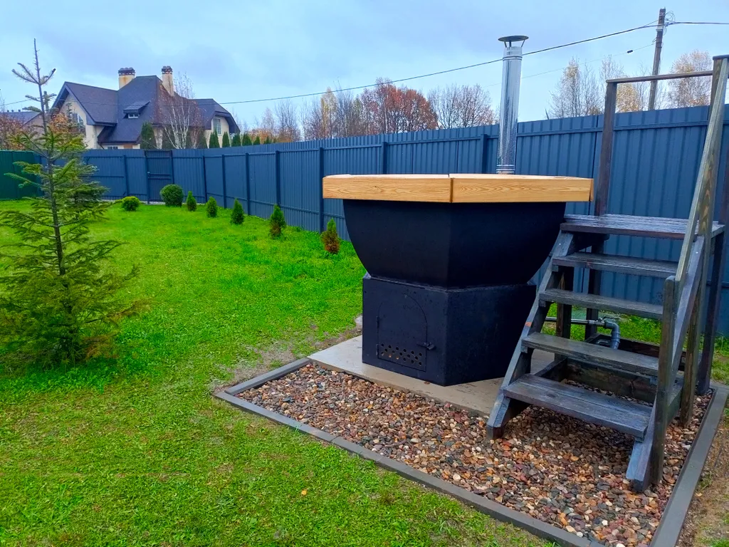 Флотский дом с чаном