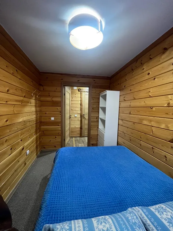 Коттедж с баней и сушилкой на территории