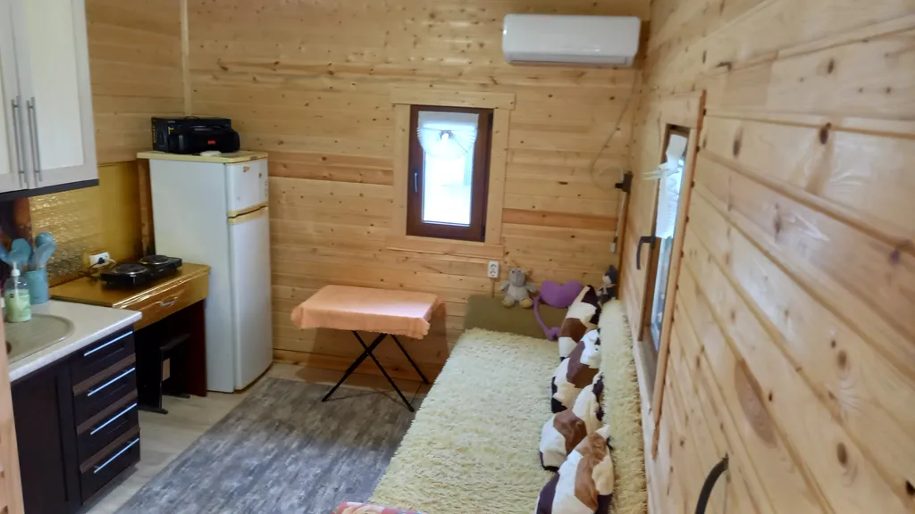 Отдых в уютном, уединенном домике на 6 сотках.