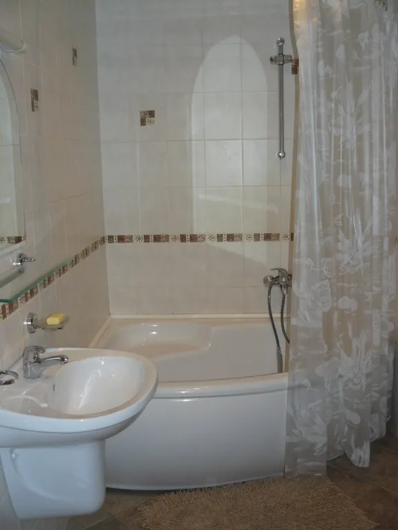 Большая 3-ех комнатная квартира в Старой Риге, 2 этаж без лифта