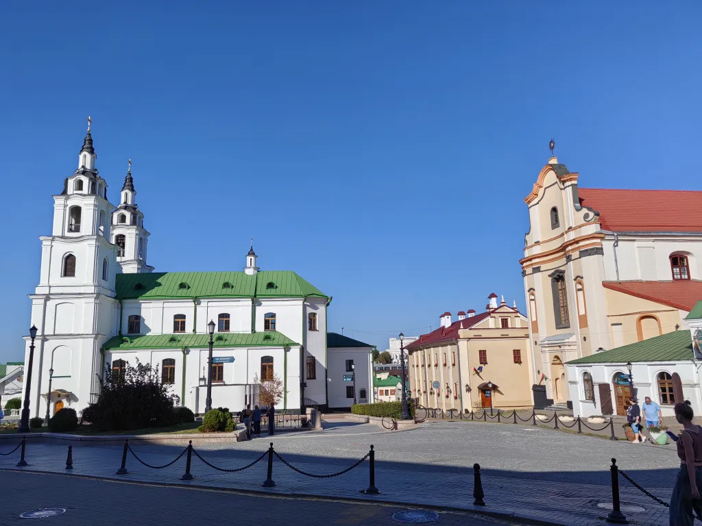 Квартира 2-комнатная Квартира — Минск