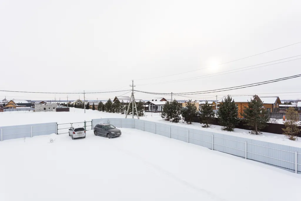 Большой загородный дом