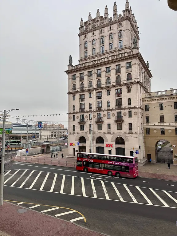 Квартира Уютная квартира в центре города напротив вокзала для 6 гостей — Минск
