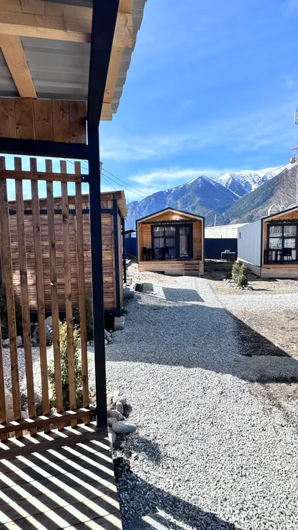 Уютный домик с видом на горы