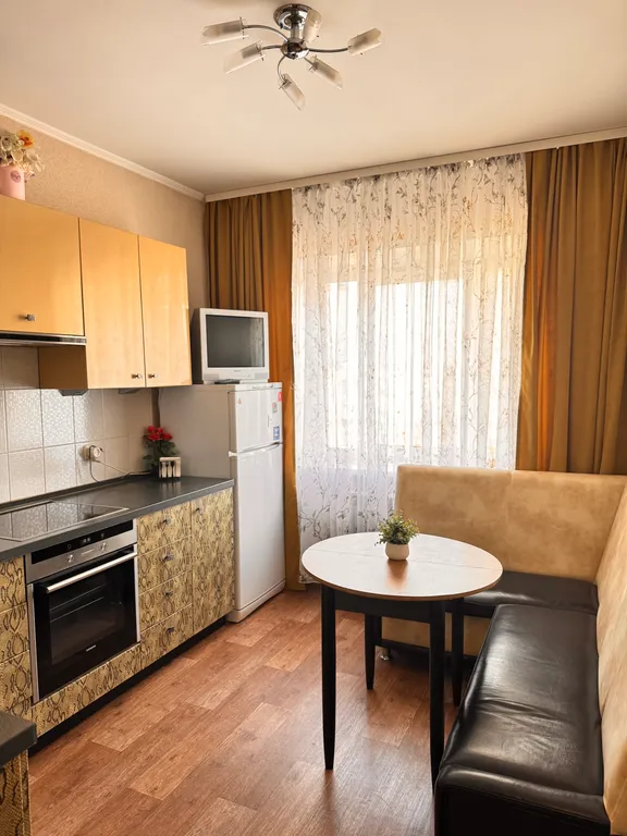 Омск Кировский у ТЦ Мега