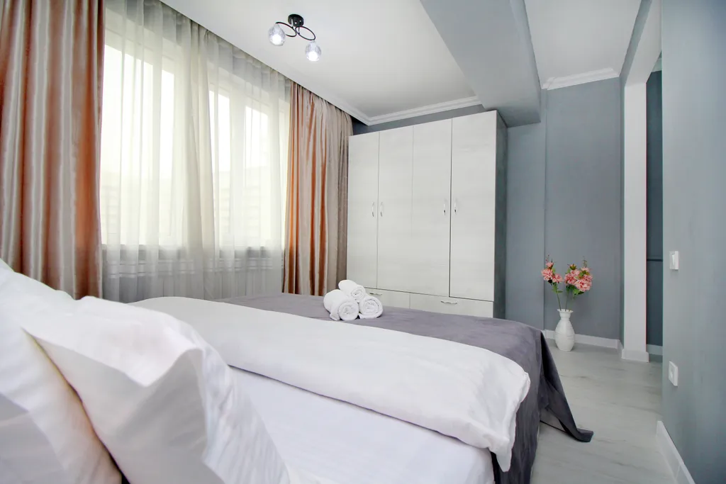 Квартира Просторный апартамент в Молодежном — Алматы