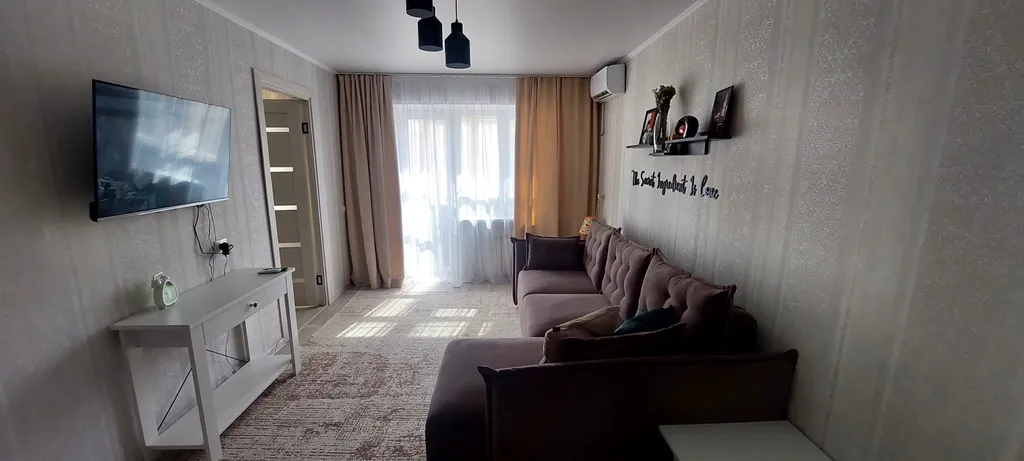 Двухкомнатная квартира в центре — аренда посуточно в Минеральные Воды