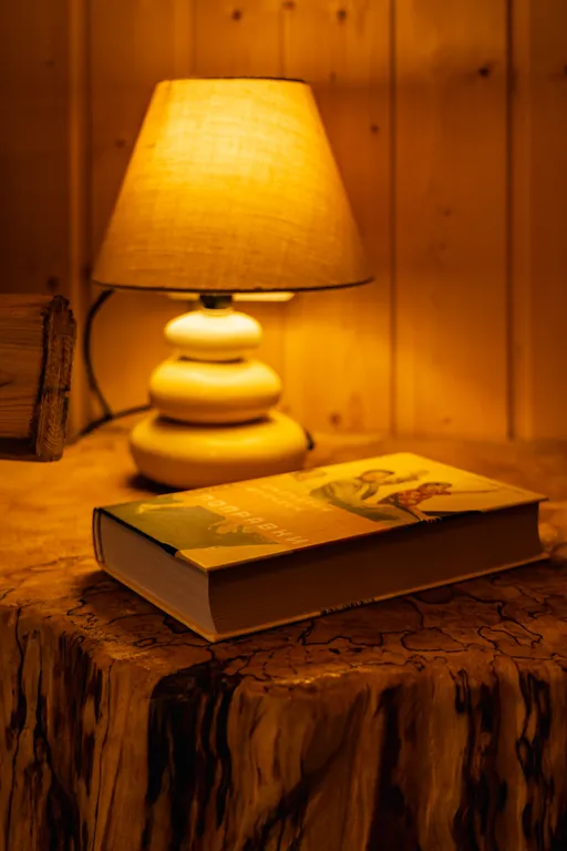 Коттедж у пруда