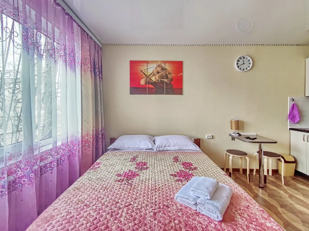 Уютная квартира-студия у ТРЦ Мега, парка Первого президента