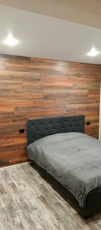 Срубовой дом на берегу Волги