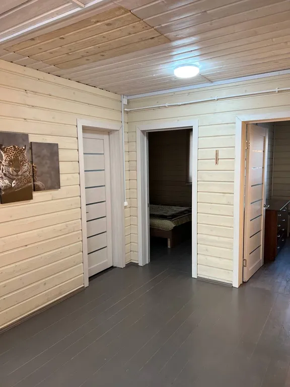 Коттедж Уютный дом с баней и видом на озеро Врево — Луга